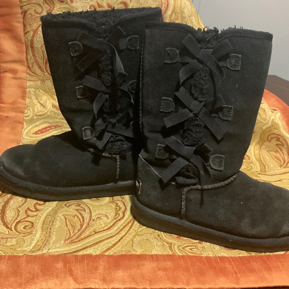 Koolaburra by Ugg